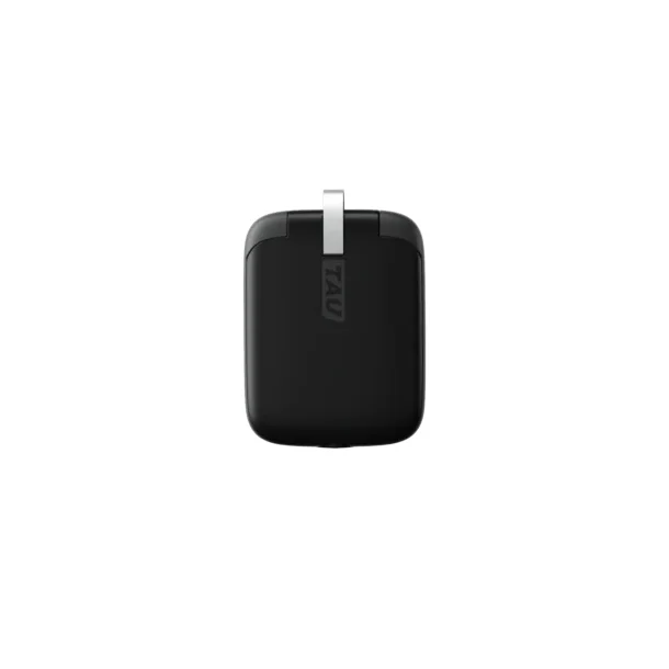 Emergency Powerbank i nglering med Lightning, USB-C og MicroUSB kabler