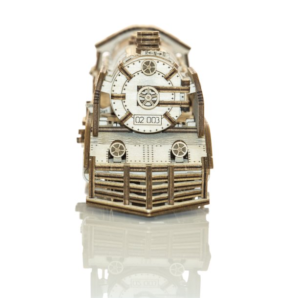 Mekanisk 3D byggest i tr, lokomotiv med skinner