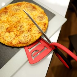 Pizza saks med spatel